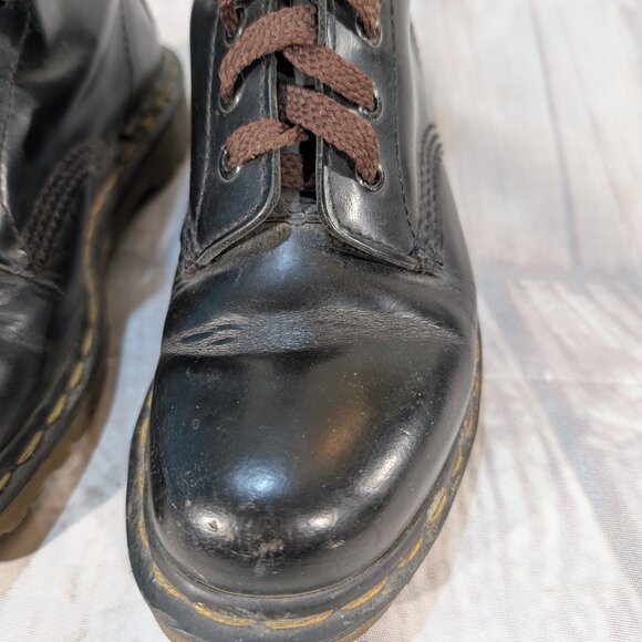 Dr Martens Women's Black Smooth Leather Lace-up Vintage Ankle Boots - Picture 4 of 12